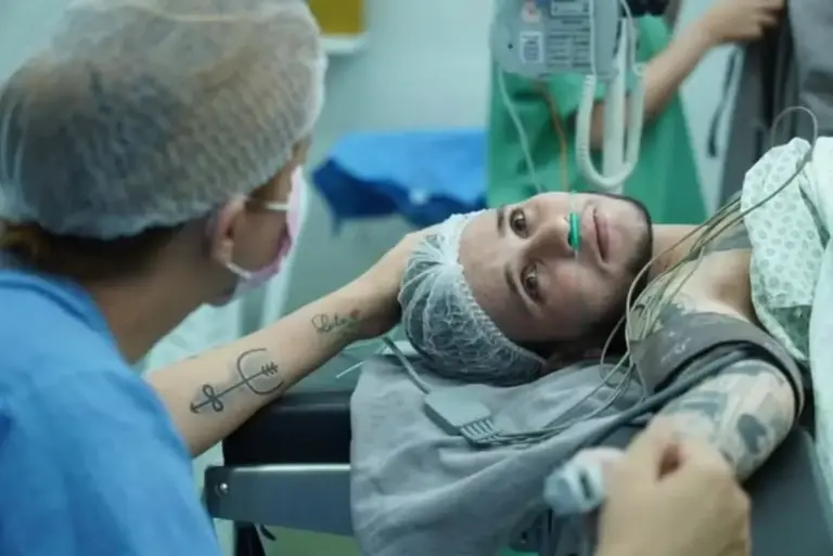 Homem trans dá à luz em hospital público da Paraíba em caso considerado inédito - Studio TV
