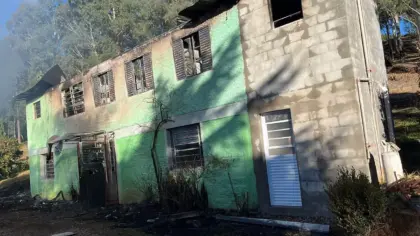 Incêndio destrói casas no interior de Bom Jesus - Studio TV