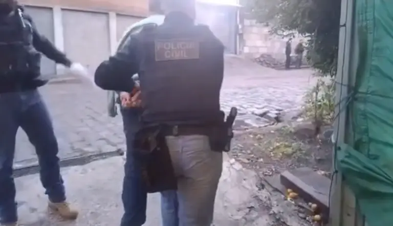 Investigação de extorsão em Nova Prata leva à prisão por tráfico, munição ilegal e moeda falsa em Caxias do Sul - Studio TV