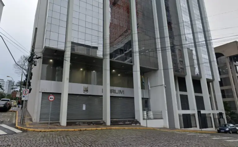 Justiça absolve mulher acusada de matar o pai em Caxias do Sul - Studio TV