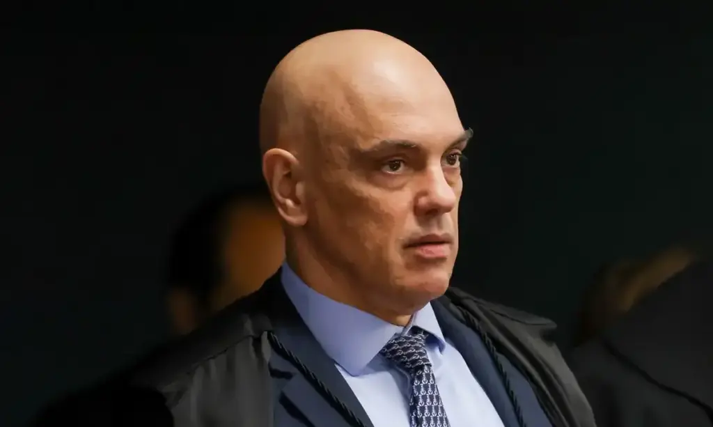 Moraes determina que PGR se manifeste sobre arma de Bolsonaro em 48 horas - Studio TV