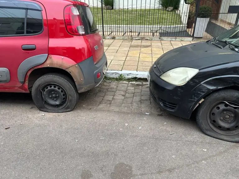 Motorista embriagado atinge três carros estacionados e é preso em Lajeado - Studio TV
