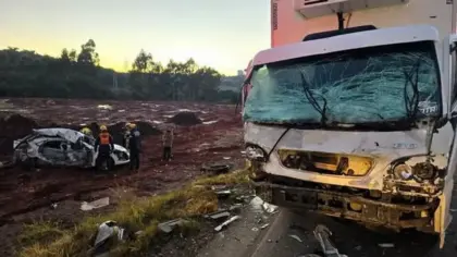 Motorista morre em grave colisão entre carro e caminhão na ERS-324 em Passo Fundo - Studio TV