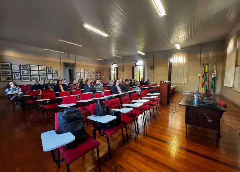 Nova Prata capacita servidores para implantação do Sistema Eletrônico de Informações - Studio TV