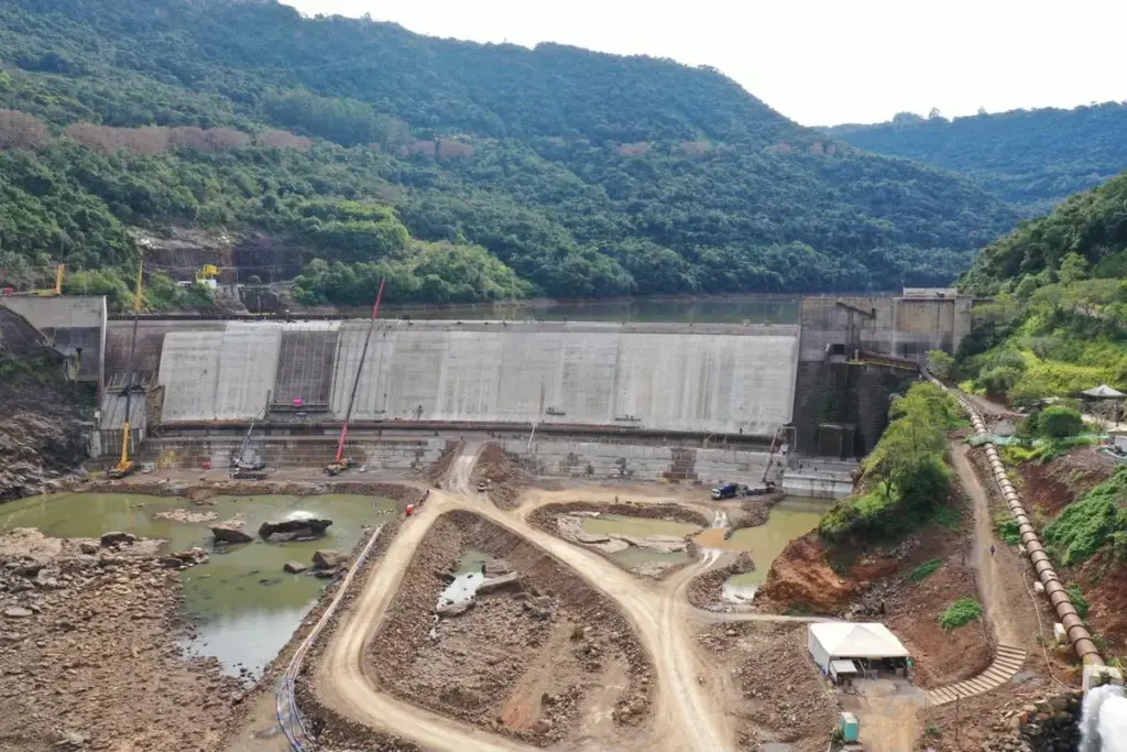Obras na barragem da UHE Castro Alves ultrapassam 80% de execução e reforçam segurança da estrutura - Studio TV