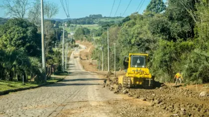 Obras na ERS-437 avançam entre Vila Flores e Antônio Prado com bloqueio no trecho - Studio TV