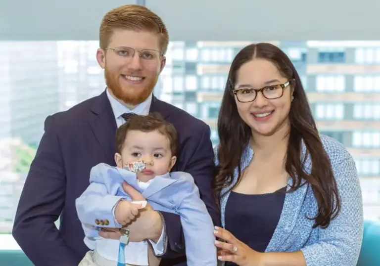 Pai doa parte do fígado e salva filho com doença genética rara - Studio TV