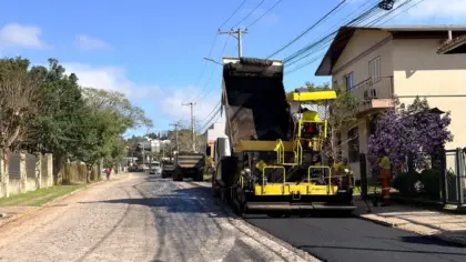 Pavimentação da Rua Barão do Rio Branco começa no bairro Universal, em Veranópolis - Studio TV