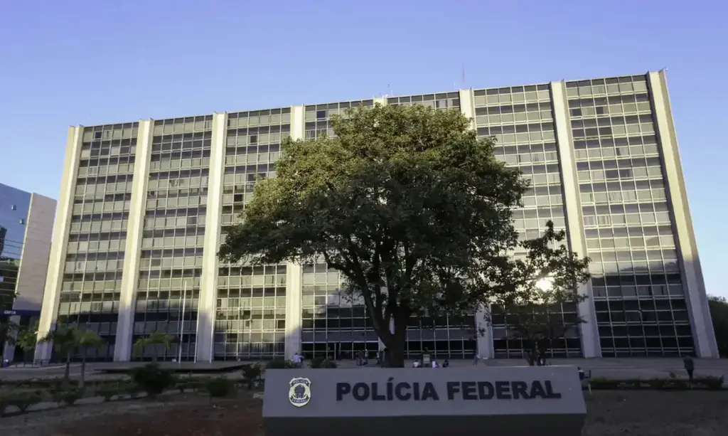 Polícia Federal deflagra operação em SP para combater lavagem de dinheiro ligada ao PCC, com bloqueio de R$ 10,4 bilhões - Studio TV