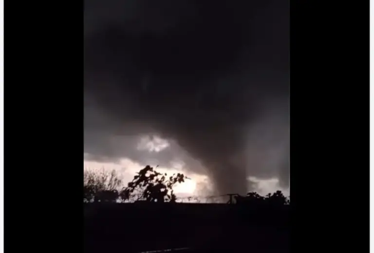 Possível tornado atinge interior de Giruá, derruba casas e deixa feridos - Studio TV