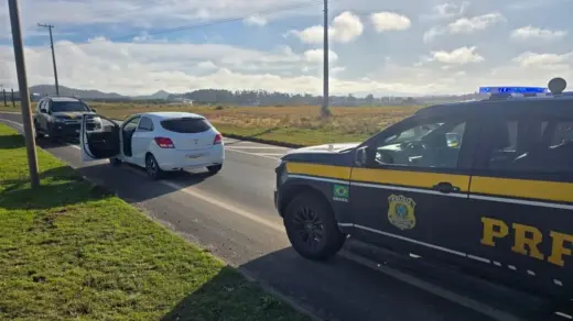 PRF prende homem e apreende mais de 50 quilos de maconha no RS - Studio TV