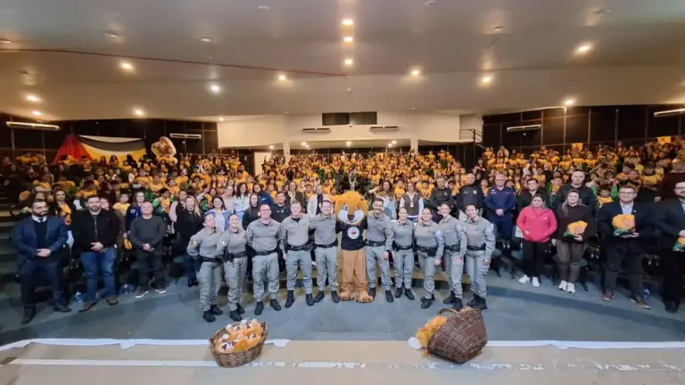 PROERD forma cerca de 300 alunos da rede estadual em Vacaria - Studio TV