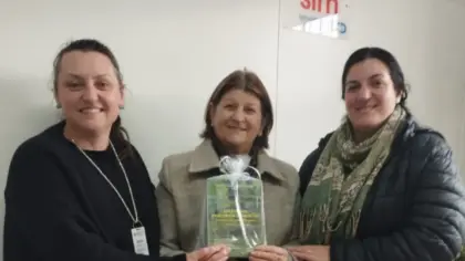 Secretaria de Educação de Veranópolis recebe livro sobre psicopedagogia - Studio TV