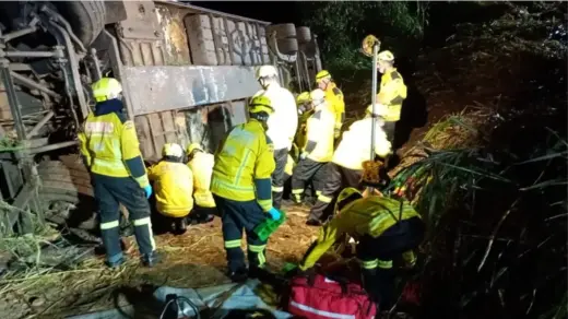 Sobe para quatro o número de mortos em acidente com ônibus que saiu da Serra Gaúcha e tinha destino o Paraguai - Studio TV