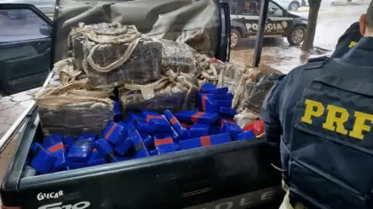 PRF e Polícia Civil prendem dois traficantes com mais de 600 quilos de maconha em São Luiz Gonzaga - Studio TV