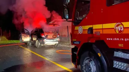 Princípio de incêndio atinge veículo e mobiliza Bombeiros em Veranópolis - Studio TV