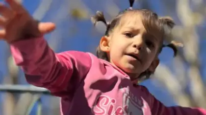 Morre no RS menina de 3 anos que teve imagem manipulada por IA em falsas vaquinhas - Studio TV