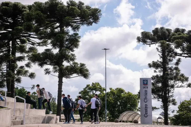 UCS oferece 814 vagas para graduação pelo Fies; inscrições seguem até sexta-feira - Studio TV