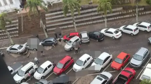 Acidente envolvendo vários veículos é registrado no centro de Nova Prata - Studio TV