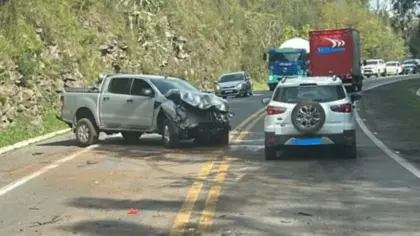 Acidente na Serra das Antas deixa trânsito lento na BR-470 entre Veranópolis e Bento Gonçalves - Studio TV