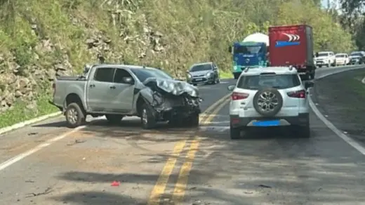 Acidente na Serra das Antas deixa trânsito lento na BR-470 entre Veranópolis e Bento Gonçalves - Studio TV