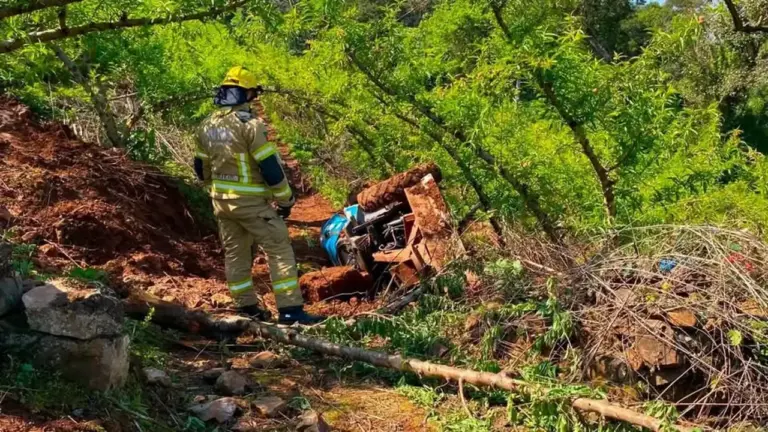 Agricultor morre após tombamento de trator no interior de Farroupilha - Studio TV