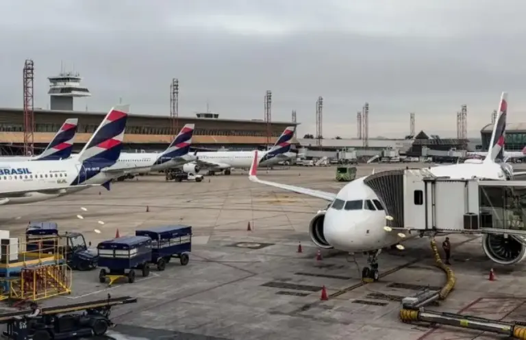 Anvisa atualiza regras de segurança sanitária para aviões e aeroportos no Brasil - Studio TV