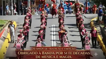 Banda marcial do Colégio Manoel Ribas encerra atividades em Santa Maria - Studio TV