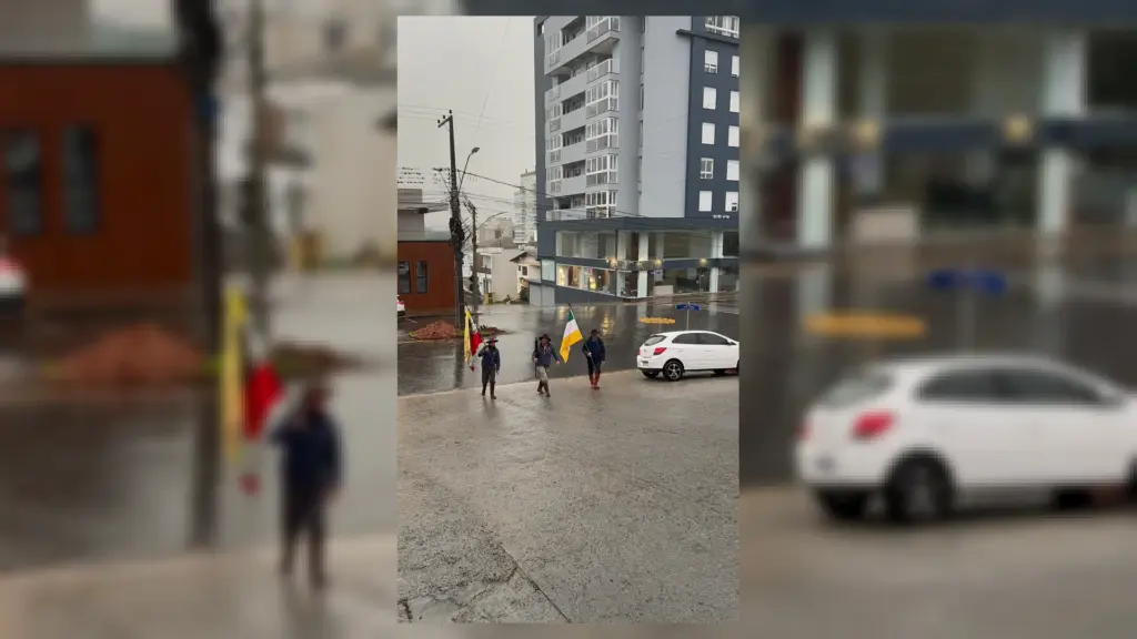Bombeiros de Veranópolis recebem Chama Simbólica marcando o início das comemorações da Semana da Pátria - Studio TV