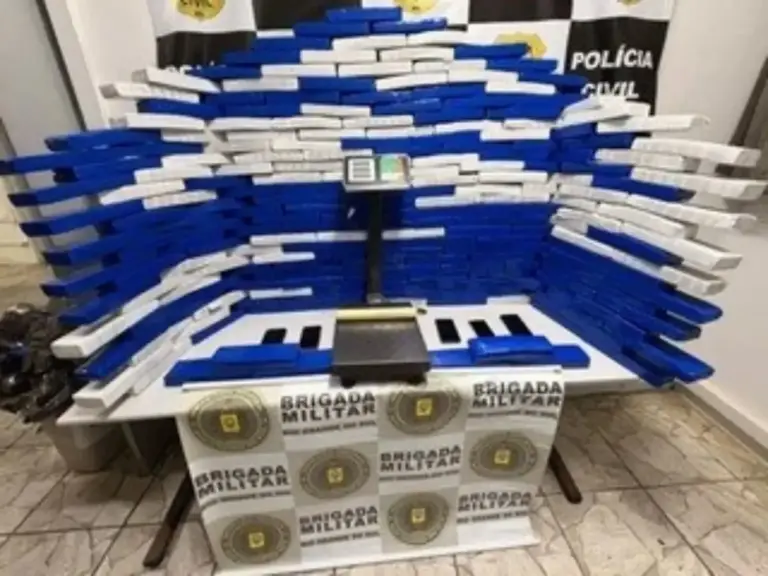 Brigada Militar apreende 167,7 kg de maconha e explosivos em Alvorada - Studio TV