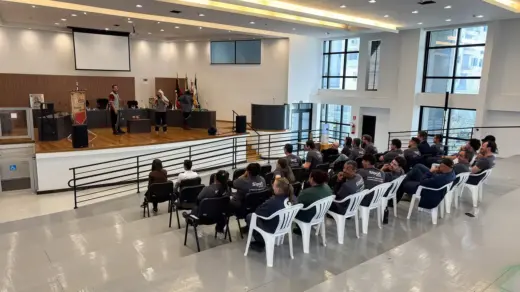 Câmara de Veranópolis cede plenário para realização da SIPAT 2026 da CERAN - Studio TV