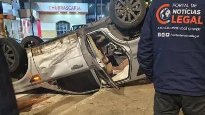 Caminhonete capota após colisão na BR-116, em Caxias do Sul - Studio TV