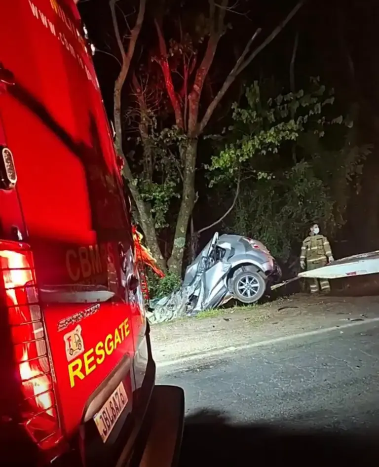 Colisão frontal entre carro e carreta deixa um morto na BR-285, no Noroeste do RS - Studio TV