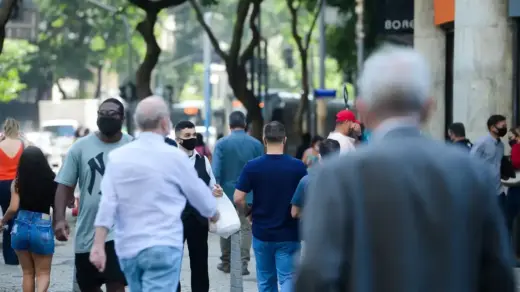 Crença em Deus é fundamental para 81% dos eleitores brasileiros - Studio TV