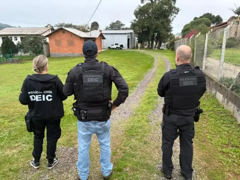 Empresário de Caxias do Sul é investigado por supostamente forjar roubo de carga de R$ 279 mil - Studio TV