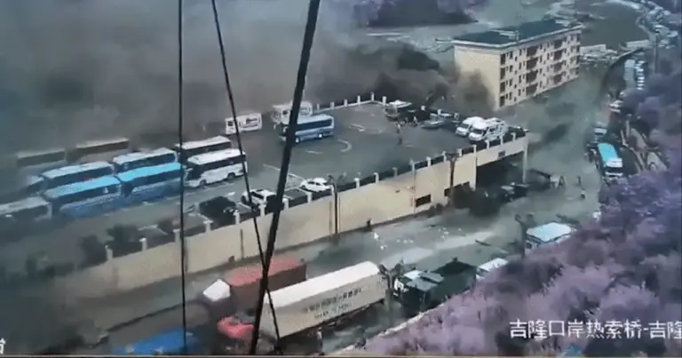 Enchentes e deslizamentos deixam 55 mortos e mobilizam grande operação de resgate no Nepal - Studio TV