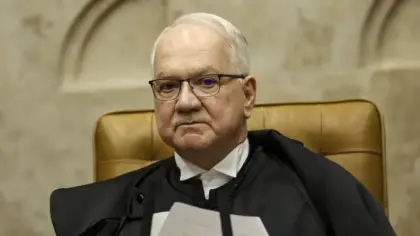 Fachin afirma que críticas ao STF fortalecem a democracia - Studio TV