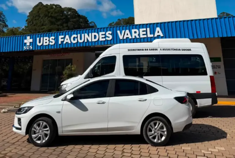 Fagundes Varela recebe dois novos veículos para transporte de pacientes - Studio TV