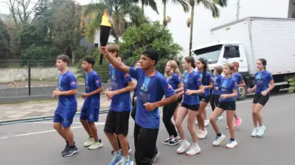 Fogo Simbólico da Pátria é recebido em Veranópolis com homenagem à Polícia Civil - Studio TV