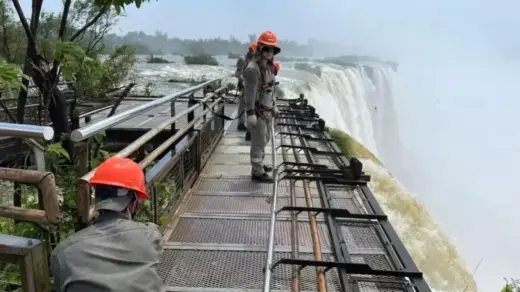 Garganta do Diabo terá passarela desmontada para enfrentar cheias do El Niño - Studio TV