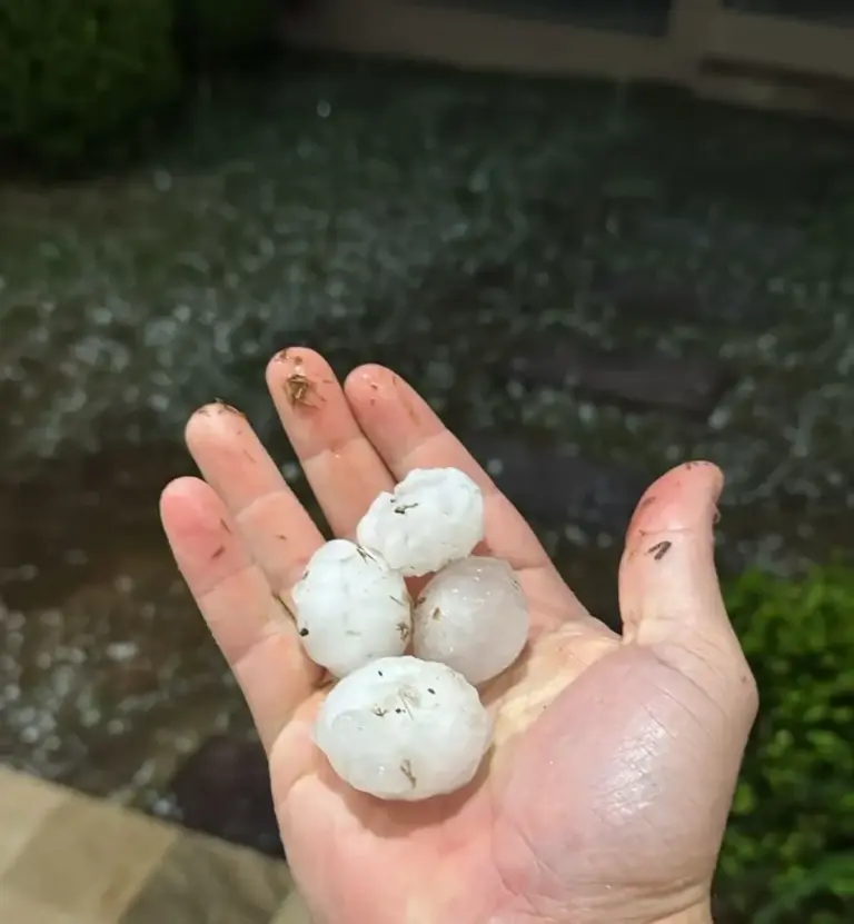 Granizo danifica telhados de mais de 120 residências em Canela - Studio TV