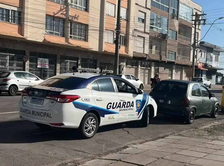 Guarda Municipal recupera carro furtado em Caxias do Sul - Studio TV