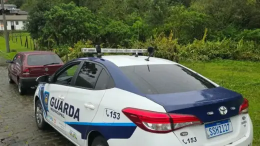 Guarda Municipal recupera carro furtado em cerca de 20 minutos em Caxias do Sul - Studio TV