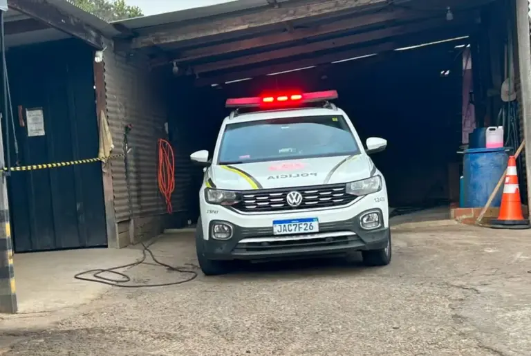 Homem é encontrado sem vida em lavagem de veículos em Carlos Barbosa - Studio TV