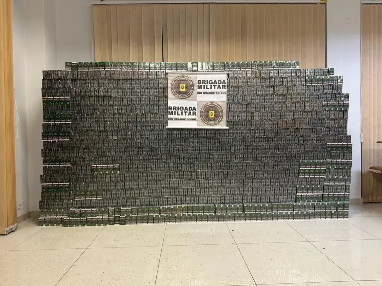 Homem é preso com 12,5 mil maços de cigarros contrabandeados na ERS-403, em Rio Pardo - Studio TV