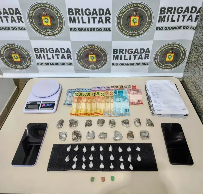 Homem é preso com cocaína, maconha e ecstasy no Centro de Ibiraiaras - Studio TV