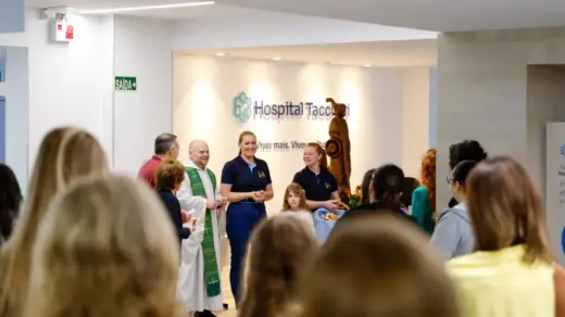 Hospital Tacchini recebe imagem de São Roque em Bento Gonçalves - Studio TV
