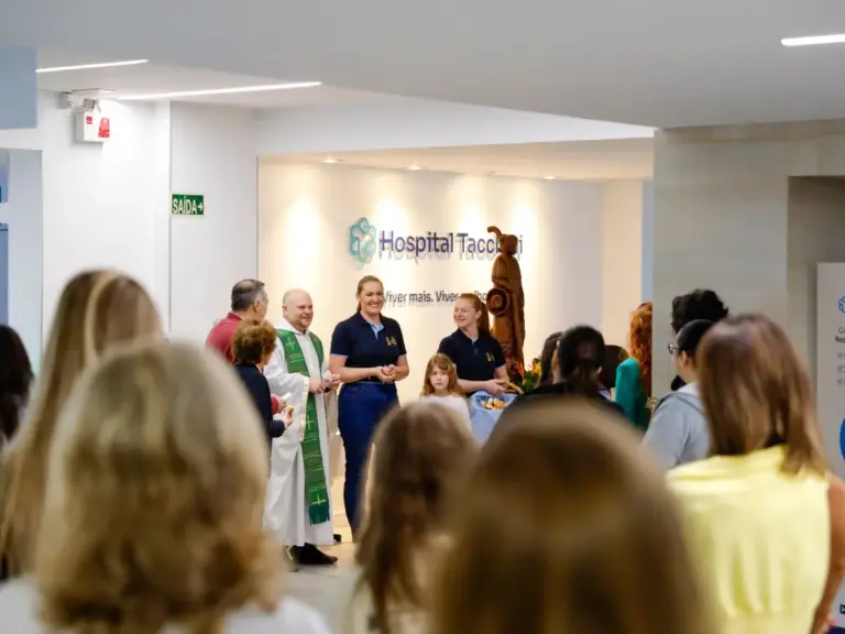 Hospital Tacchini recebe imagem de São Roque em Bento Gonçalves - Studio TV