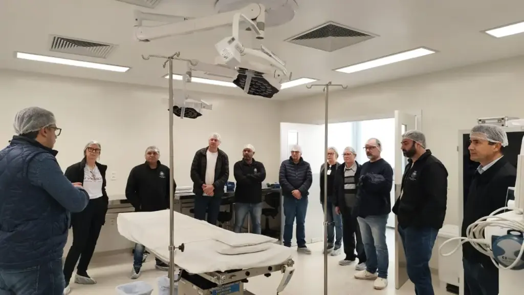 HSJB recebe vereadores de Nova Prata e apresenta andamento de obras de recuperação - Studio TV