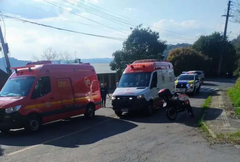 Idoso de 78 anos fica ferido após ser atingido por carreto agrícola em Bento Gonçalves - Studio TV